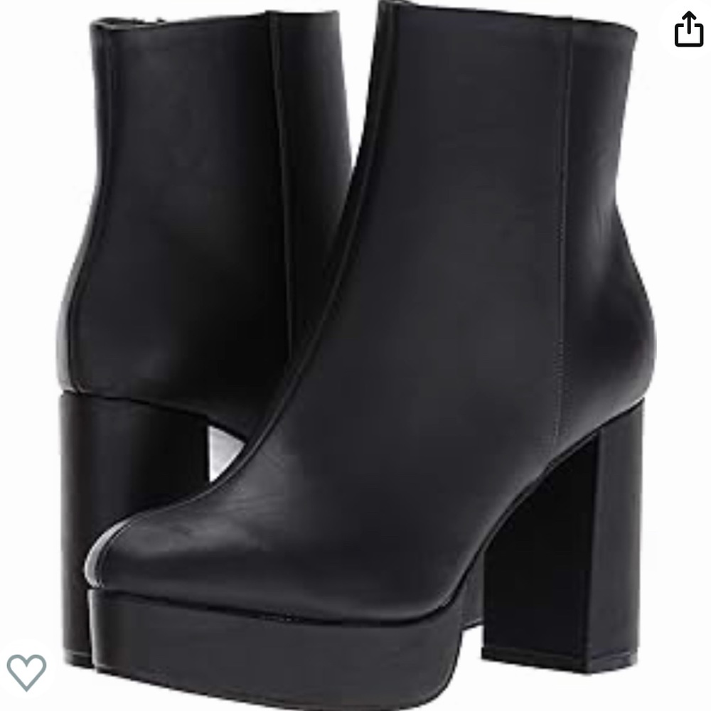 NWOB Chinese Laundry Nenna Platform Boots
